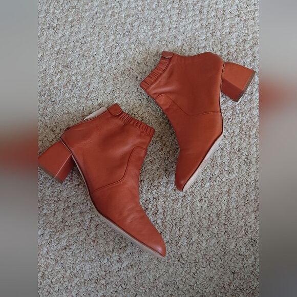 Stuart Weitzman Burnt Orange Nappa leather ankle boot size 9M - Picture 4 of 12